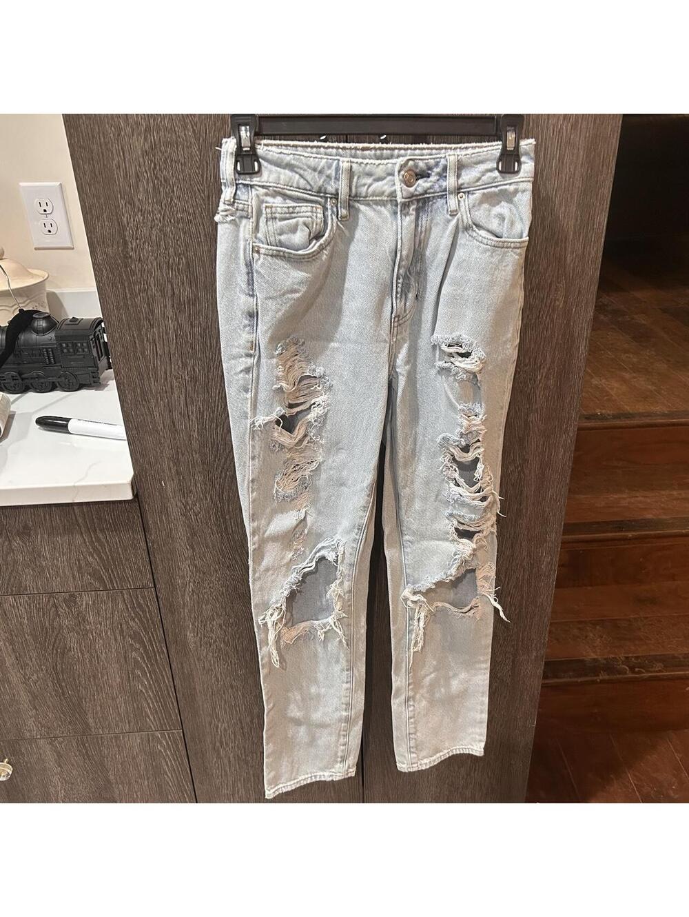 PacSun Distressed Jeans